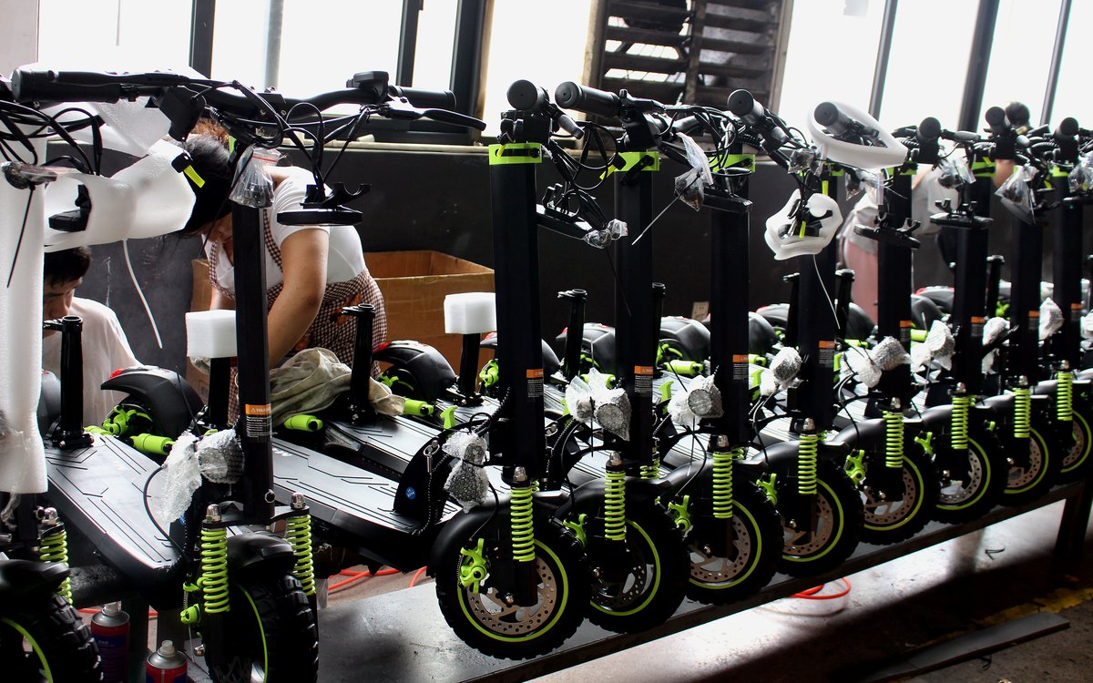Fasir electric scooter assembly line
